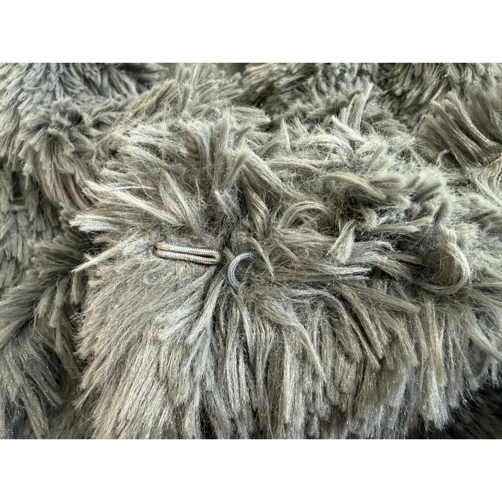 Angie Faux Fur Shaggy Vest Womens Size Large Pockets Gray Lined Soft - Picture 10 of 13